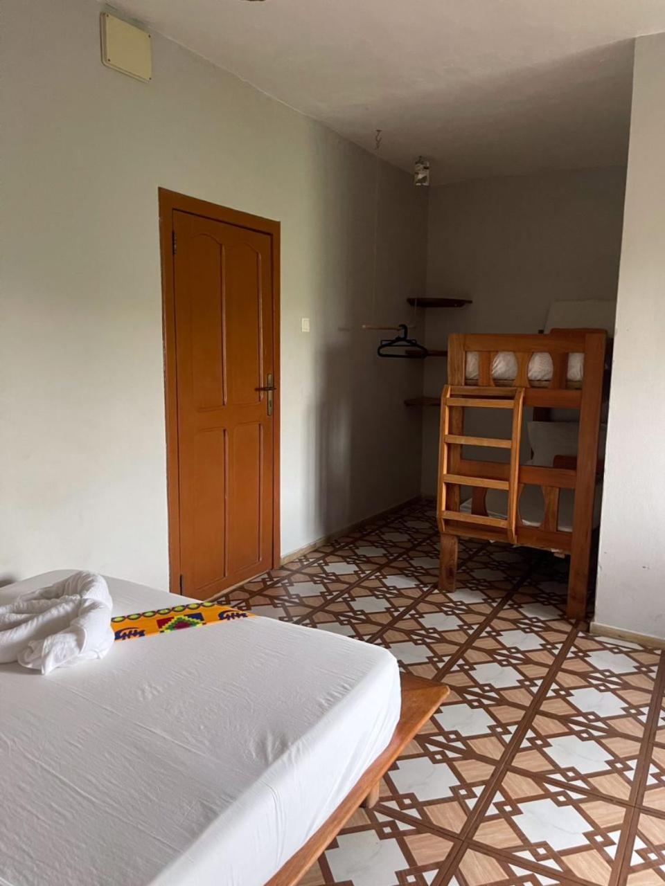 Hotel Afiki Elmina Zewnętrze zdjęcie