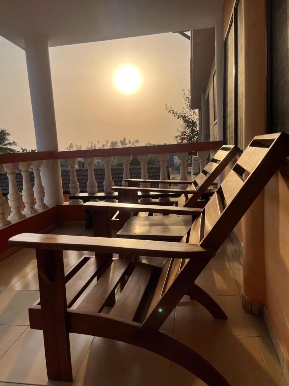 Hotel Afiki Elmina Zewnętrze zdjęcie
