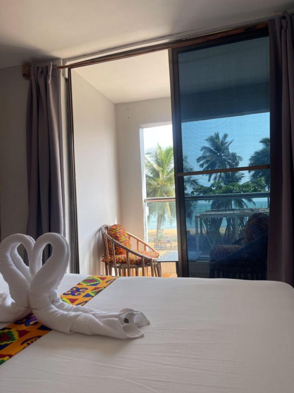 Hotel Afiki Elmina Zewnętrze zdjęcie