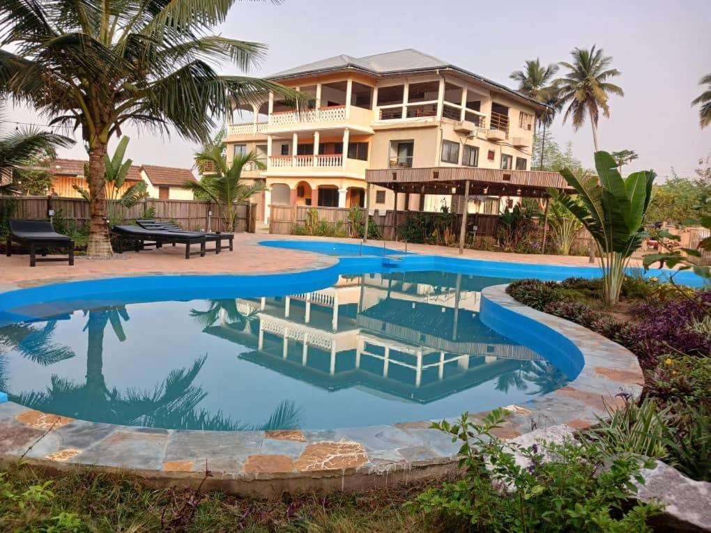Hotel Afiki Elmina Zewnętrze zdjęcie