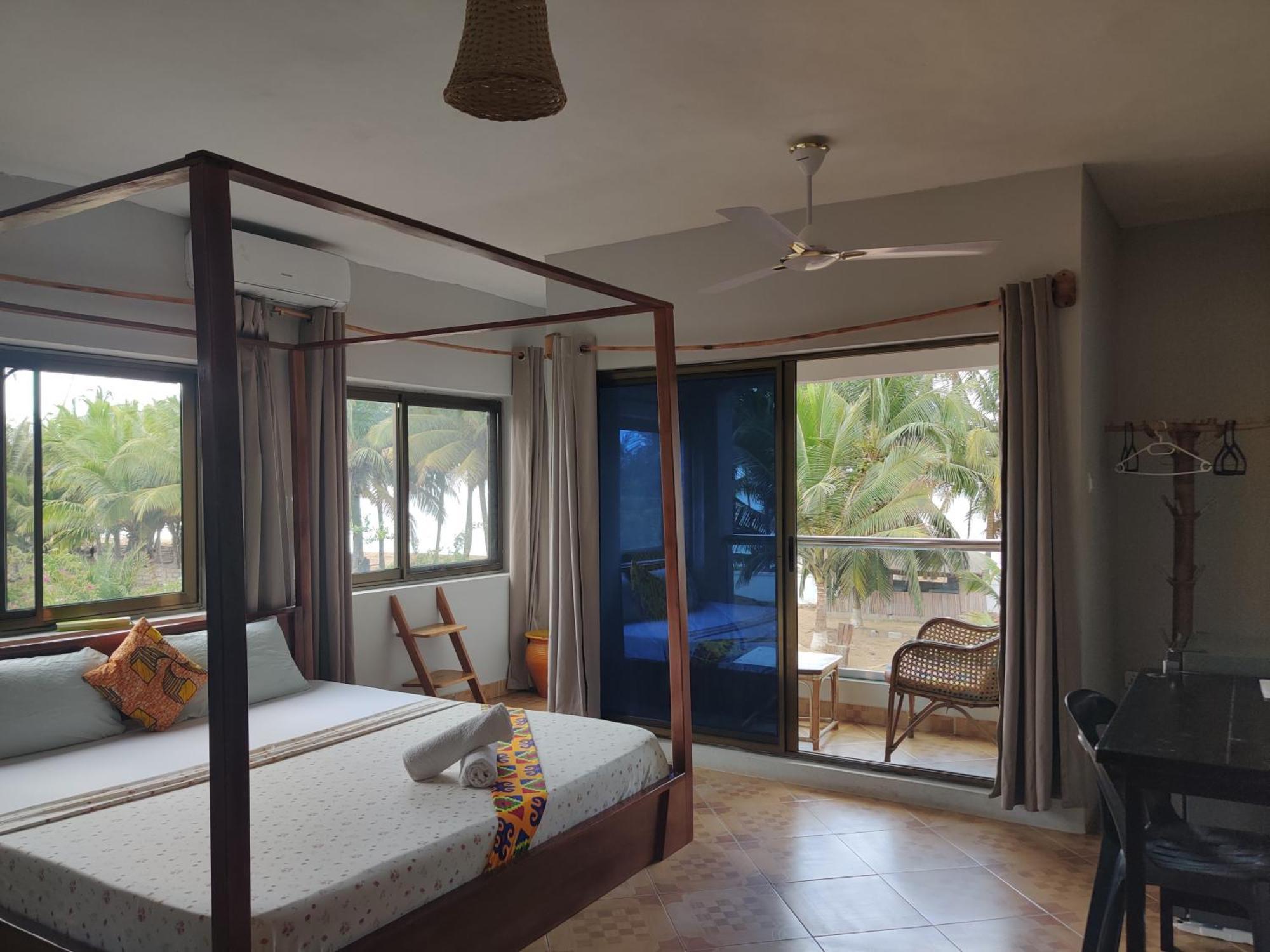 Hotel Afiki Elmina Zewnętrze zdjęcie