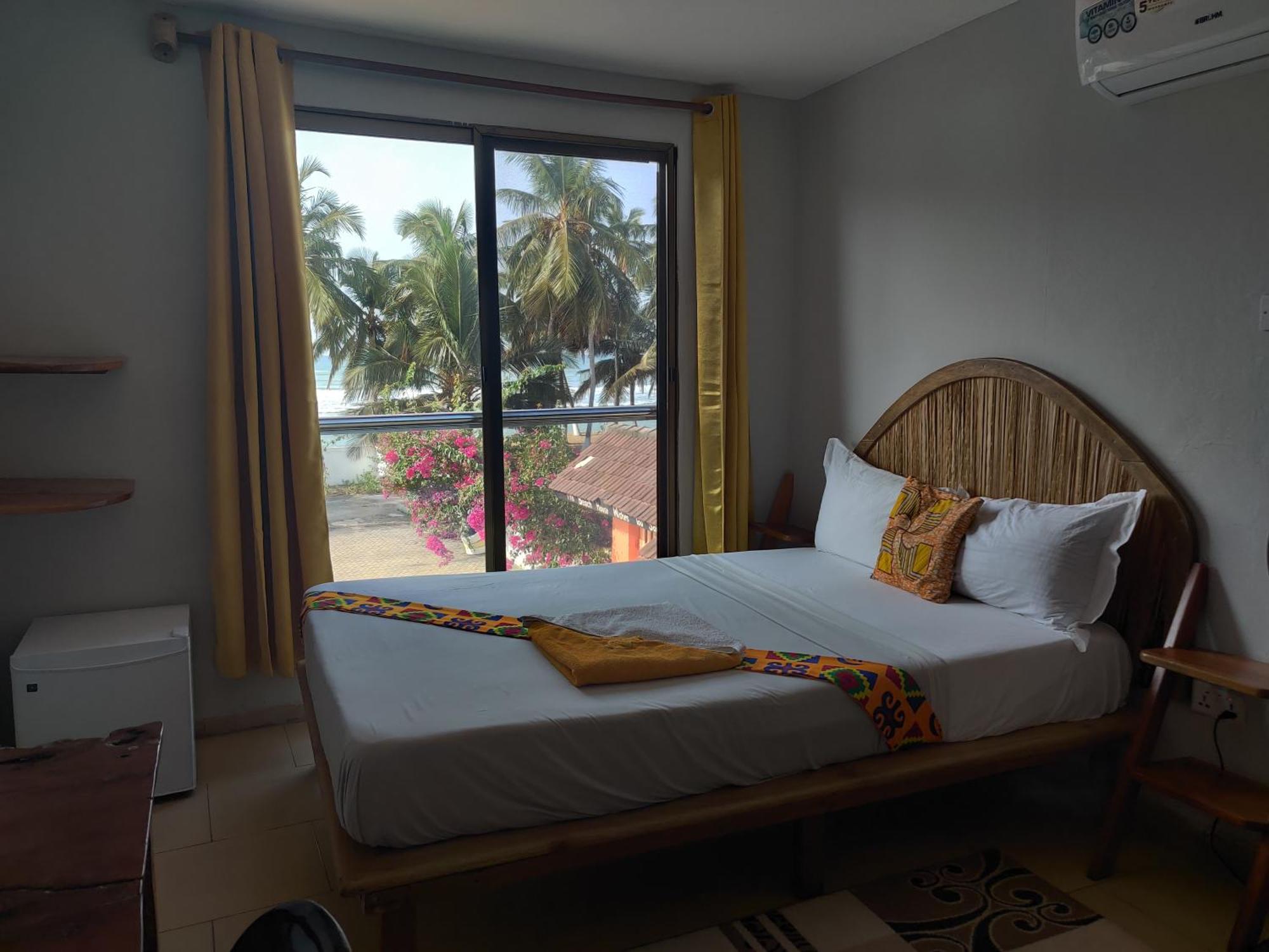 Hotel Afiki Elmina Zewnętrze zdjęcie