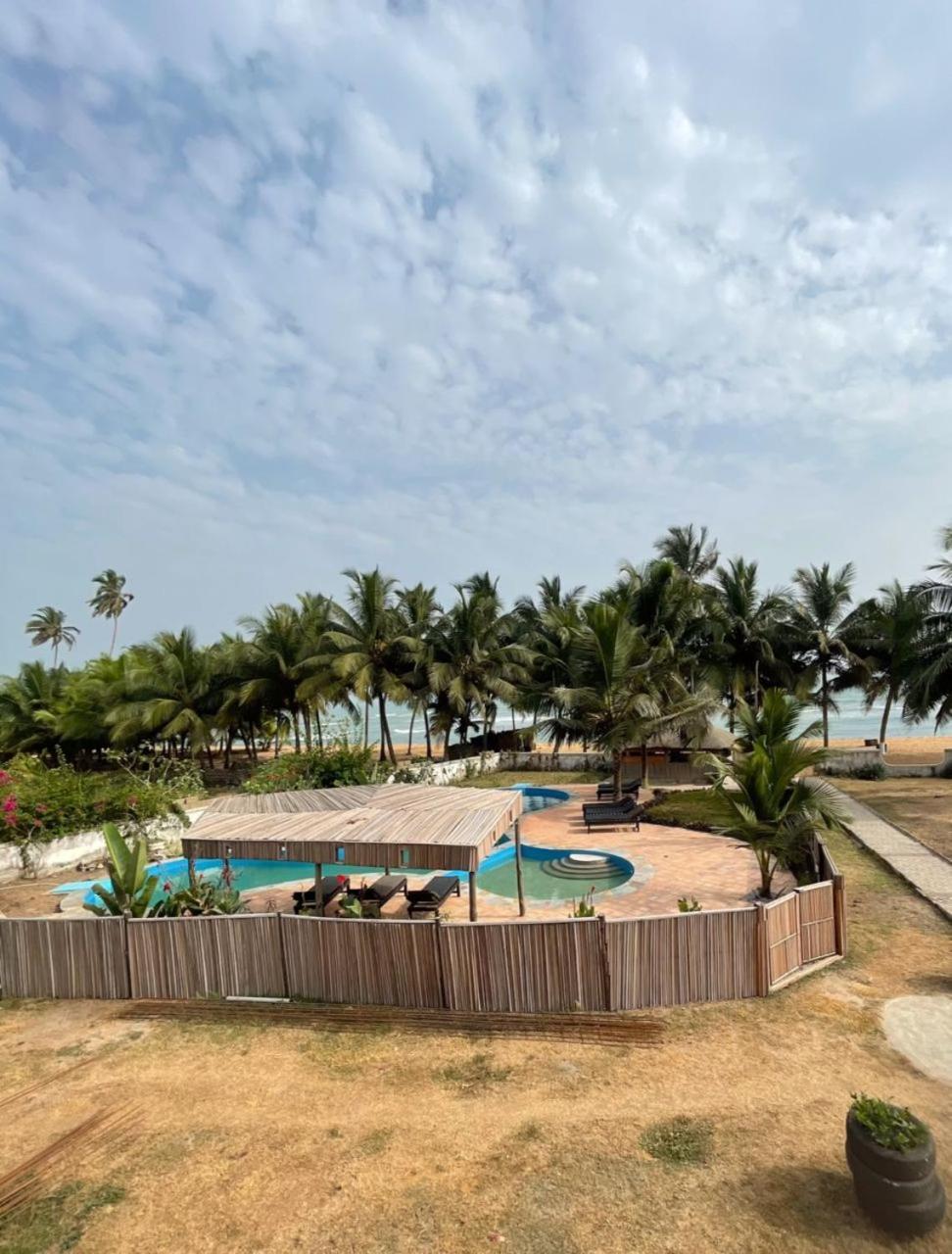 Hotel Afiki Elmina Zewnętrze zdjęcie