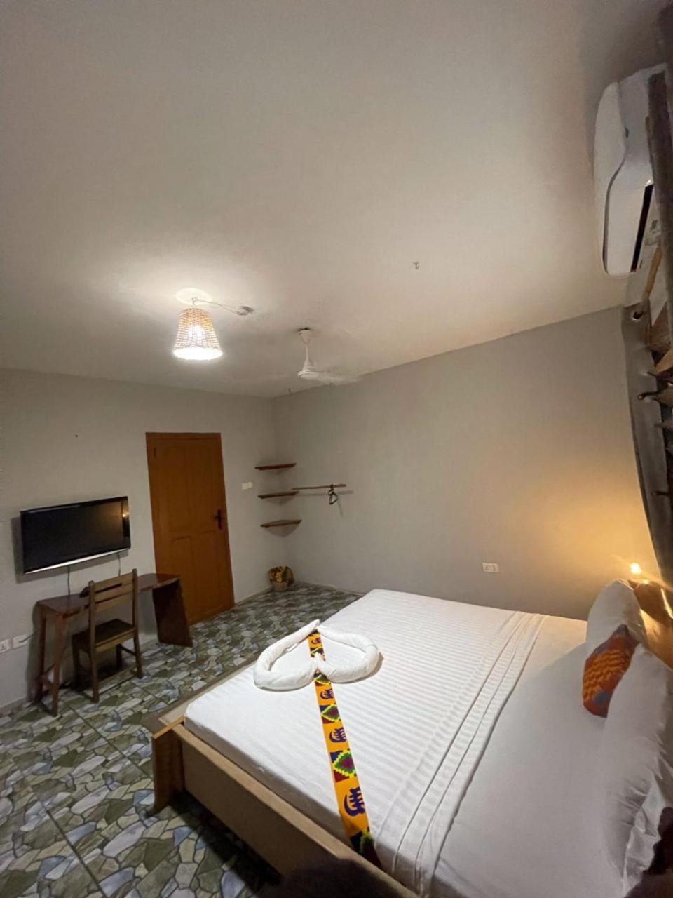 Hotel Afiki Elmina Zewnętrze zdjęcie